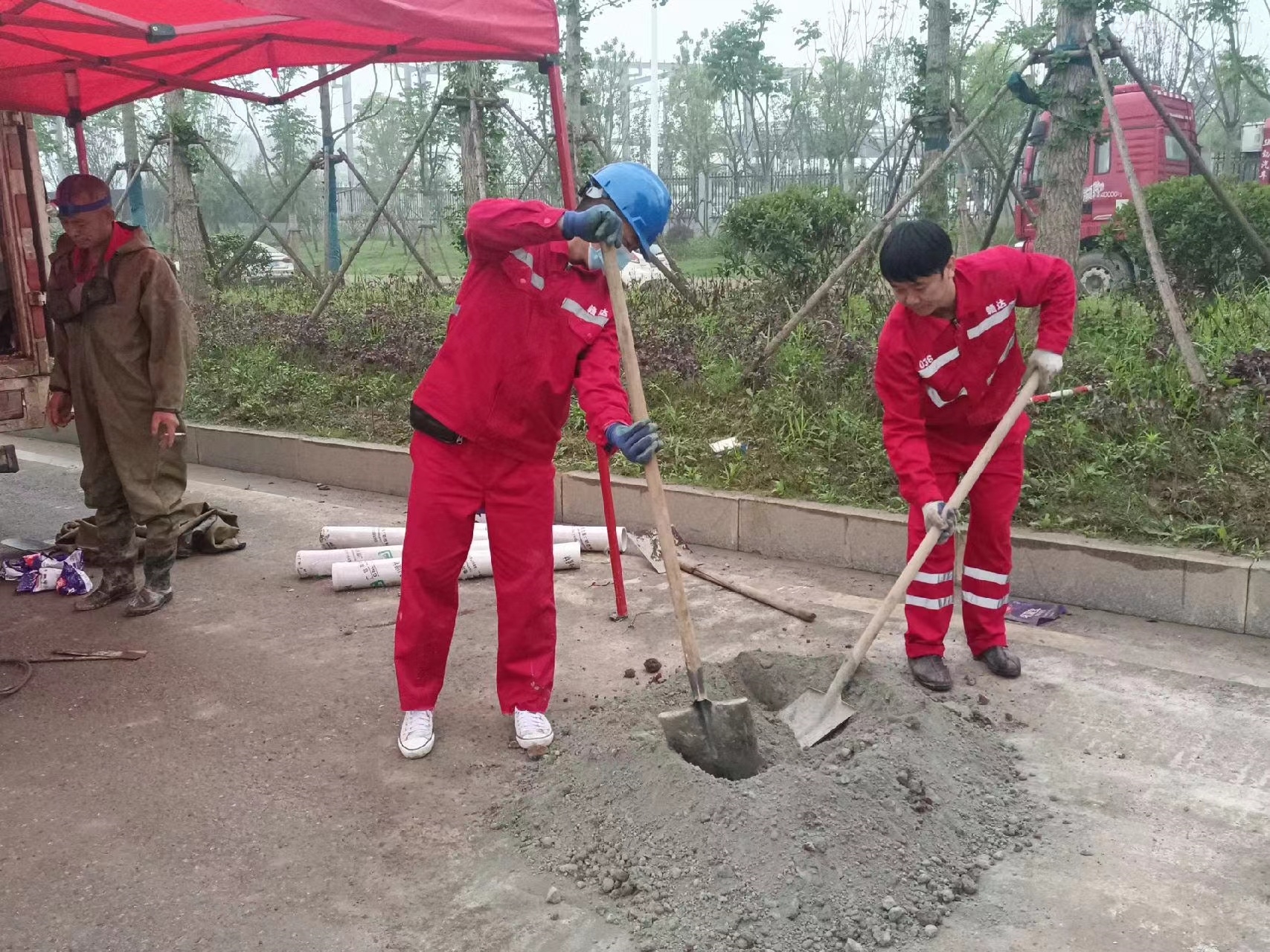 爱民管道疏通哪家好】及时进行市政管道清淤